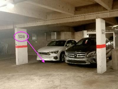 location parking paris 18 